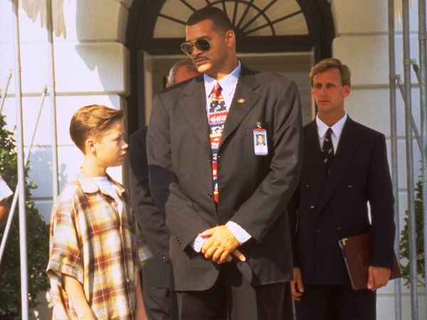 first-kid-1996-david-mickey-evans-synopsis-characteristics